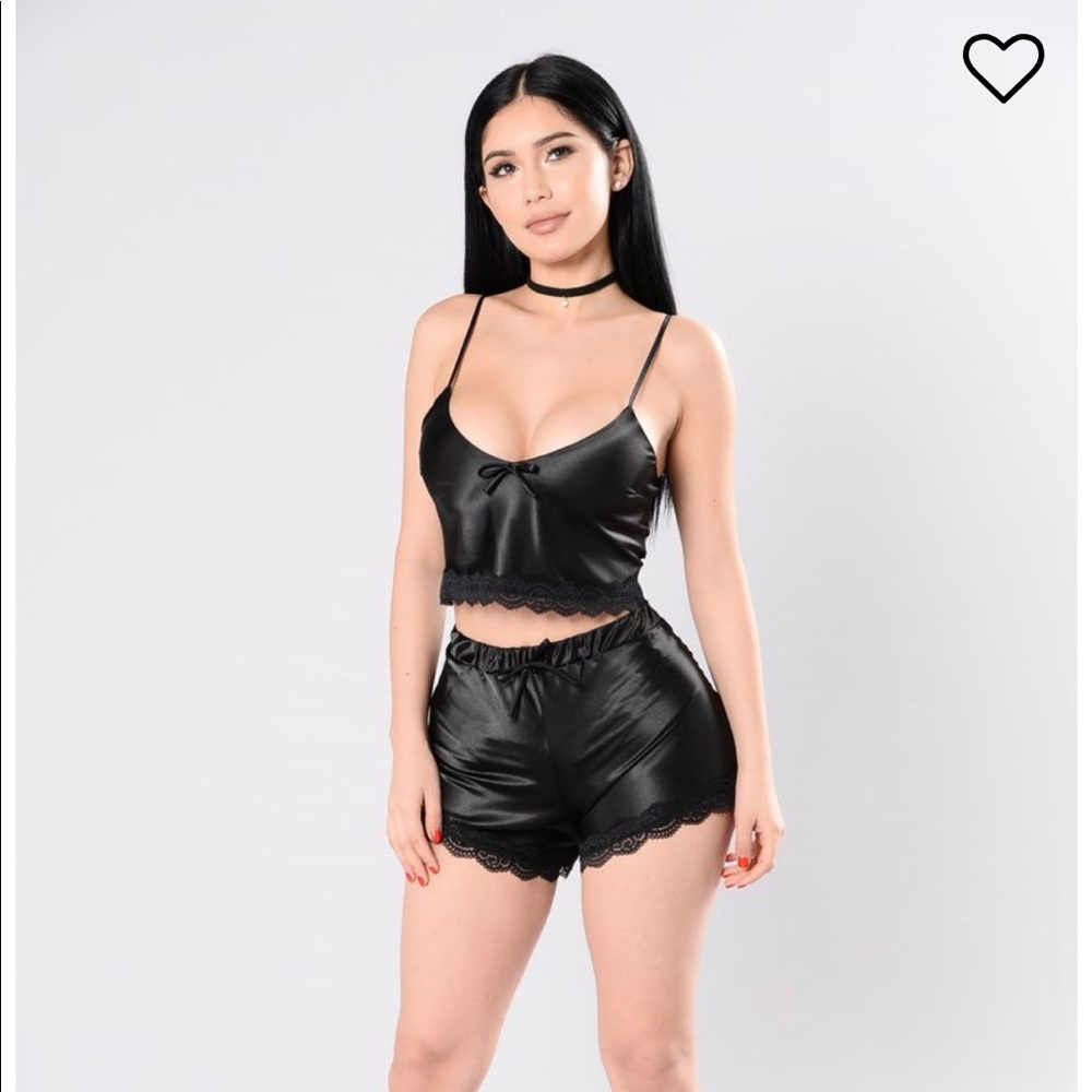 💕😍❤️ SEXY TWO PIECE SLEEP SET - BLACK❤️😍💕 - Picture 3 of 3